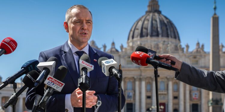 Prezydent zaprosił papieża Leona XIV do Polski