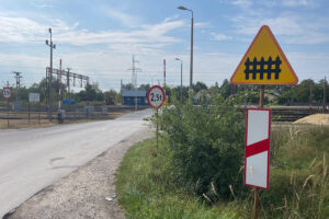 8.09.2025. Trzcianki. Przejazd kolejowo-drogowy / Fot. Wiktor Taszłow – Radio Kielce