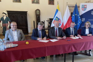 Będzie lepszy dojazd do pól uprawnych i sadów - Radio Kielce