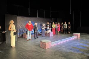 15.09.2025. Kielce. Premiera „Awantura w Hollywood, czyli Geriatrix Show” w Teatrze „TeTaTet” / Fot. Ryszard Koziej - Radio Kielce