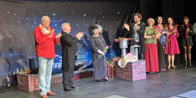 Starzy, ale jarzy - premiera na nowy sezon w kieleckim Teatrze „TeTaTet”