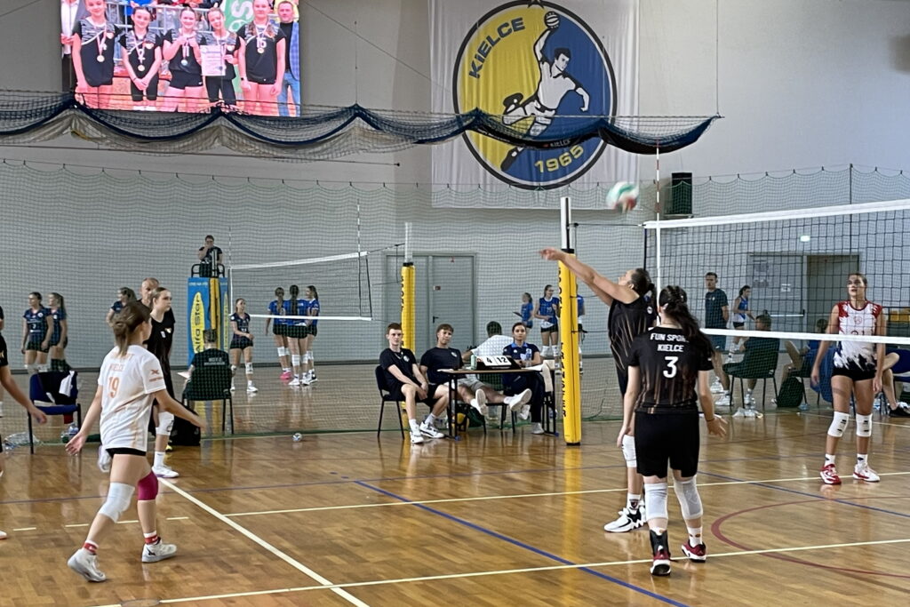Fun Sport Kielce ma 15 lat. Łodzianki wygrały jubileuszowy turniej - Radio Kielce