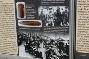 01.09.2025. Kielce. Plac Artystów. Wystawa „Miasto pod bombami. Początek II wojny światowej w Kielcach” / Fot. Jarosław Kubalski - Radio Kielce