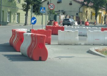 Auta wrócą na ulice w centrum. Znana jest data