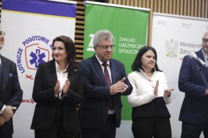 18.09.2025. Kielce. Świętokrzyski Urząd Wojewódzki. Akcja „Razem dla seniorów”. Szkolenie z pierwszej pomocy przedmedycznej / Fot. Jarosław Kubalski - Radio Kielce