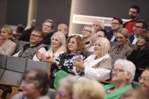 18.09.2025. Kielce. Świętokrzyski Urząd Wojewódzki. Akcja „Razem dla seniorów”. Szkolenie z pierwszej pomocy przedmedycznej / Fot. Jarosław Kubalski - Radio Kielce
