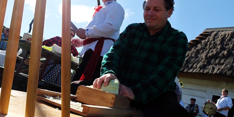 21.09.2025. Skansen w Tokarni. „Smaki Jesieni”. / Fot. Jarosław Kubalski - Radio Kielce