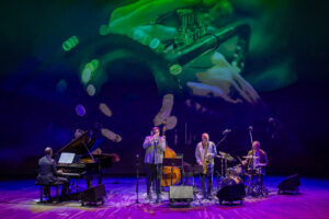 28.09.2025. Kielce. KCK. 23. Memorial to Miles Targi Kielce Jazz Festiwal. Na zdjęciu: Jerzy Małek International Quintet / Fot. Mateusz Wolski - KCK
