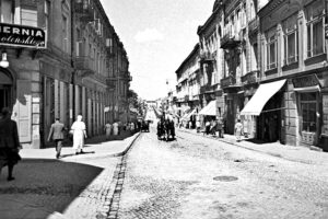 Kielce. Ulica Sienkiewicza. Lata 1920-1930 / źródło: fotopolska.eu