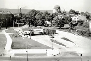 Kielce. Ulica Żytnia. Lata 1965-1967. Stacja benzynowa z charakterystycznym zadaszeniem / źródło: facebook.com/kieleckieinwestycje