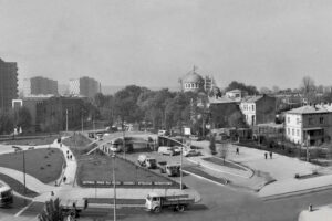 Kielce. Ulica Żytnia. Lata 1968-1970. Stacja benzynowa z charakterystycznym zadaszeniem / źródło: facebook.com/kieleckieinwestycje