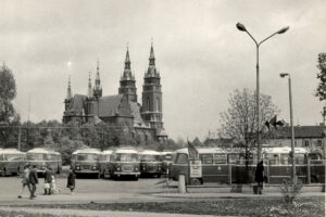 Kielce. Ulica Czarnowska. Lata 1970-1975 / źródło: fotopolska.eu