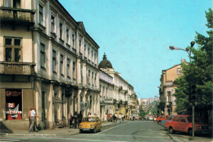 Kielce. Ulica Sienkiewicza. Lata 1986-1988. Skrzyżowanie ulic Sienkiewicza i Dużej