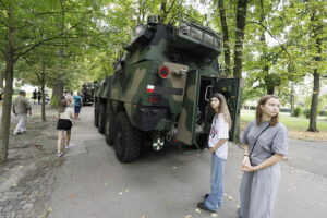 Kielczanie poczuli klimat MSPO w centrum miasta - Radio Kielce
