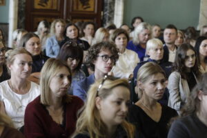 09.09.2025. Kielce. WDK. Konferencja „Niebezpieczne wzorce internetowe wśród młodzieży szkolnej. Przejawy patologicznych zachowań w mediach społecznościowych” / Fot. Jarosław Kubalski - Radio Kielce