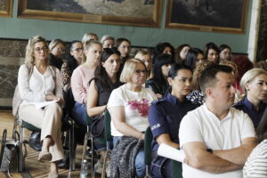 09.09.2025. Kielce. WDK. Konferencja „Niebezpieczne wzorce internetowe wśród młodzieży szkolnej. Przejawy patologicznych zachowań w mediach społecznościowych” / Fot. Jarosław Kubalski - Radio Kielce