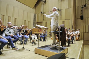 Krzesimir Dębski: moim żywiołem jest muzyka - Radio Kielce