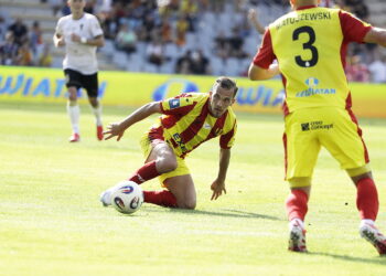 13.09.2025 Kielce. Mecz Korona Kielce - Pogoń Szczecin / Fot. Jarosław Kubalski - Radio Kielce