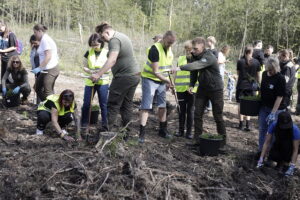 Skarżysko-Kamienna. Sadzenie drzewek - Radio Kielce