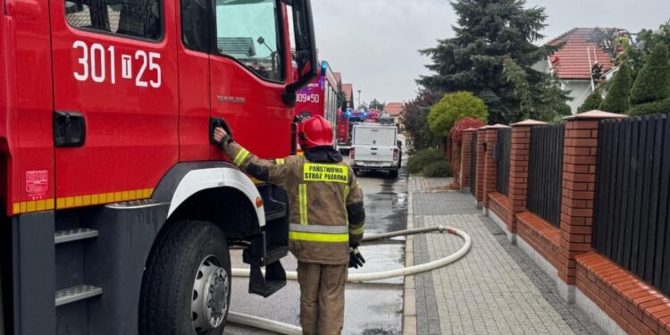 Pracowity rok dla strażaków. Interweniowali co 32 minuty - Radio Kielce 30.09.2025. Bilcza. Pożar / źródło: straż pożarna