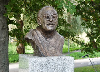 19.09.2025 Kielce. Aleja Sław. Odsłoniecie popiersia Stanisława Nyczaja / Fot. Jarosław Kubalski - Radio Kielce