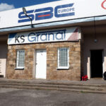 11.09.2025. Skarżysko-Kamienna. Podpisano umowę dotyczącą przebudowy stadionu miejskiego w Skarżysku-Kamiennej, z którego korzysta między innymi klub Granat / źródło: um.skarzysko.pl