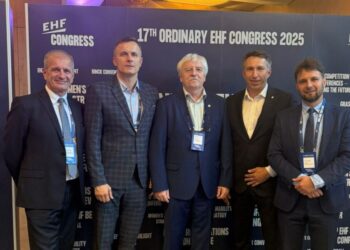 Na zdjęciu (drugi od lewej) Radosław Wasiak / Fot. EHF / Kolektiff