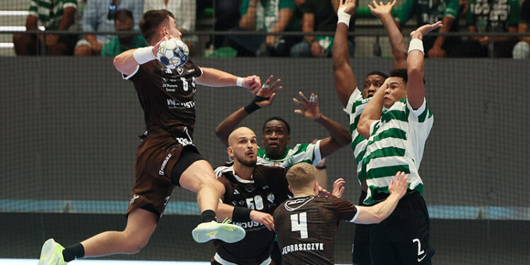 18.09.2025. Lizbona. Mecz 2. kolejki Ligi Mistrzów: Sporting Lizbona – Industria Kielce / Fot. EPA/MANUEL DE ALMEIDA Dostawca: PAP/EPA