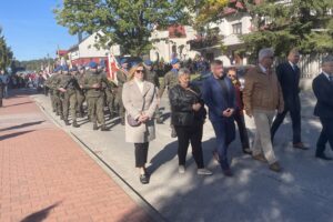 27.09.2025. Skarżysko-Kamienna. XXX Pielgrzymka Pracowników Przemysłu Zbrojeniowego i Lotniczego do Sanktuarium Ostrobramskim w Skarżysku-Kamiennej / Fot. Anna Głąb - Radio Kielce