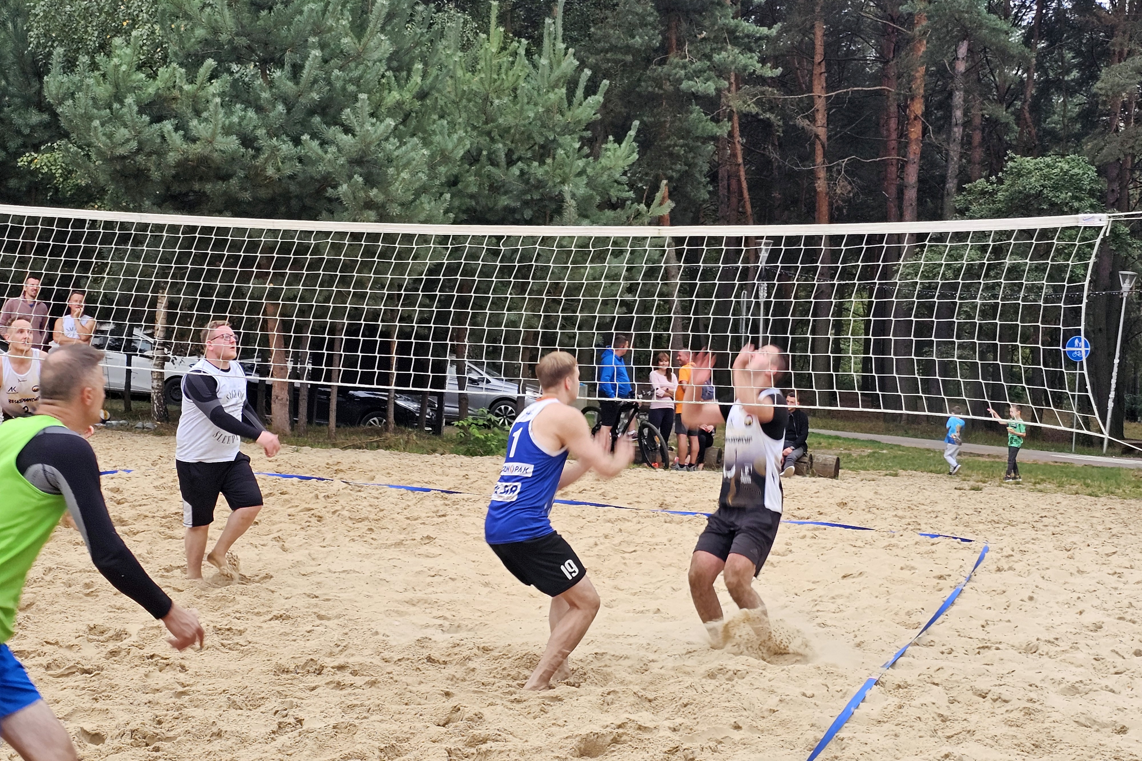 Wojownicze Małpy i EBE Lechów zwycięzcami turnieju w Cedzynie