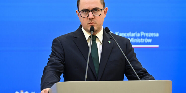 9.09.2025. Minister energii Miłosz Motyka / Fot. PAP - Radek Pietruszka