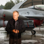 11.09.2025. Łask. Premier Donald Tusk w 32. Bazie Lotnictwa Taktycznego w Łasku / Fot. PAP - Marian Zubrzycki