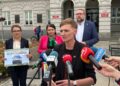 Władze Kielc chcą pomóc mieszkańcom w zbieraniu zużytej odzieży