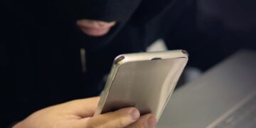 Dziesiątki tysięcy złotych padły łupem oszustów