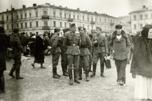 Kielce. Plac Wolności. Wrzesień 1939 r. / źródło: fotopolska.eu