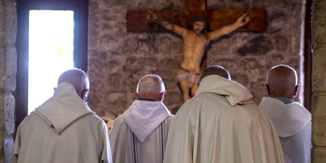 Z Monte Cassino na Święty Krzyż