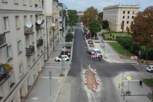 Auta wrócą na ulice w centrum. Znana jest data - Radio Kielce