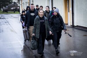 Z własnej woli rozpoczęli przygodę z mundurem - Radio Kielce
