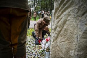 Szli śladem wojennych zdjęć - Radio Kielce Szli śladem wojennych zdjęć - Radio Kielce