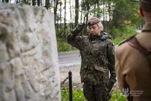 Szli śladem wojennych zdjęć - Radio Kielce Szli śladem wojennych zdjęć - Radio Kielce