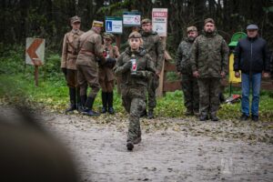 Szli śladem wojennych zdjęć - Radio Kielce Szli śladem wojennych zdjęć - Radio Kielce