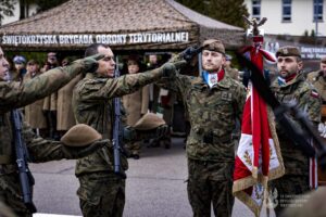 Uśmiech rodziny na żołnierskiej drodze - Radio Kielce