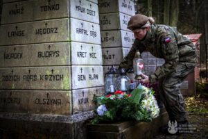 Żołnierska Pamięć dotarła do leśnych ostępów - Radio Kielce Żołnierska Pamięć dotarła do leśnych ostępów - Radio Kielce