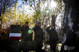 Żołnierska Pamięć dotarła do leśnych ostępów - Radio Kielce Żołnierska Pamięć dotarła do leśnych ostępów - Radio Kielce