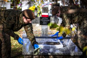 Żołnierska Pamięć dotarła do leśnych ostępów - Radio Kielce Żołnierska Pamięć dotarła do leśnych ostępów - Radio Kielce