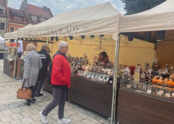 17.10.2025. Sandomierz. Festiwal Słodkości i Rozmaitości / Fot. Grażyna Szlęzak - Radio Kielce
