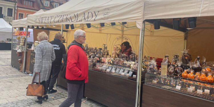 Słodko, oj słodko w Sandomierzu - Radio Kielce 17.10.2025. Sandomierz. Festiwal Słodkości i Rozmaitości / Fot. Grażyna Szlęzak - Radio Kielce