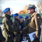 25.10.2025. Kielce. Centrum Przygotowań do Misji Zagranicznych w Kielcach. Żołnierze ósmej zmiany turnusu szkoleniowego zasadniczej służby wojskowej złożyli przysięgę / Fot. CPdMZ - Facebook