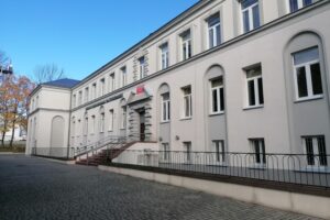 Busko-Zdrój. I Liceum Ogólnokształcące w Busku-Zdroju / Fot. Marta Gajda-Kruk - Radio Kielce