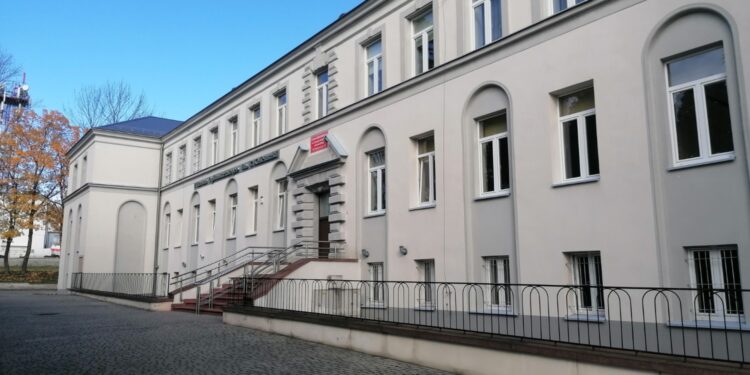 Protest w I LO w Busku-Zdroju. Uczniowie domagają się dialogu - Radio Kielce Busko-Zdrój. I Liceum Ogólnokształcące w Busku-Zdroju / Fot. Marta Gajda-Kruk - Radio Kielce